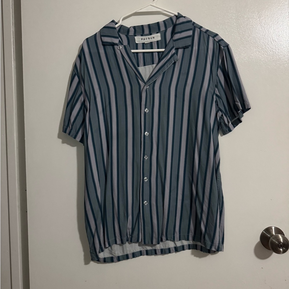 PacSun Men's Navy and White Striped Button-Down Shirt